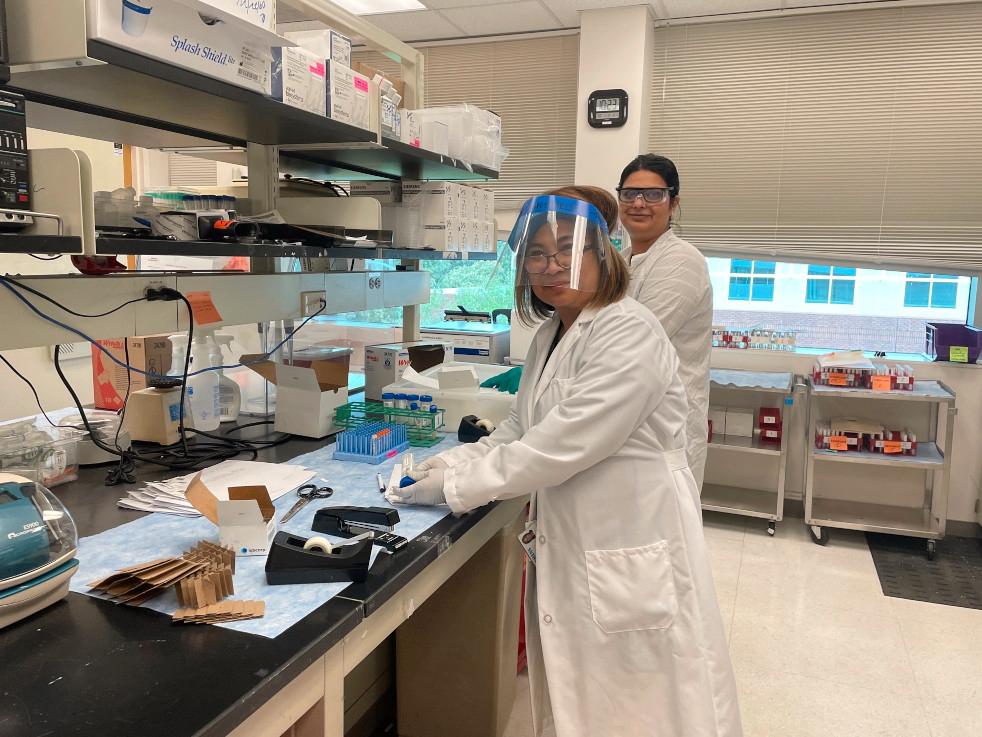 Randhawa and Pabilona in Berkeley lab